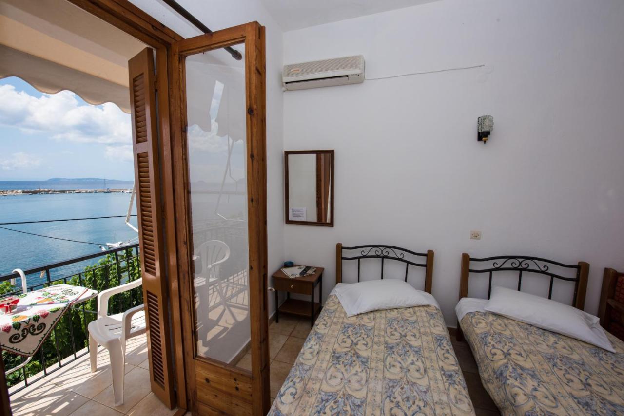 Orfanos Loutraki Rooms Exteriör bild