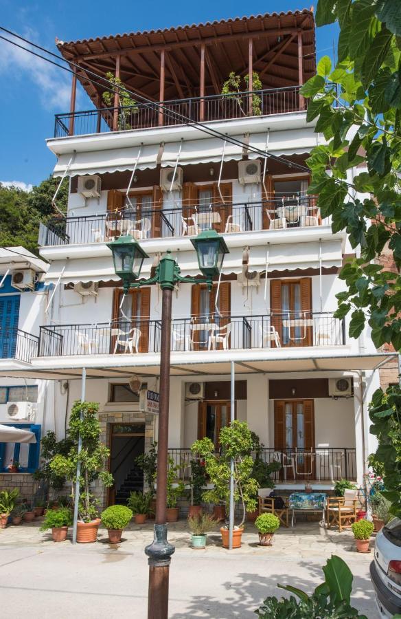 Orfanos Loutraki Rooms Exteriör bild
